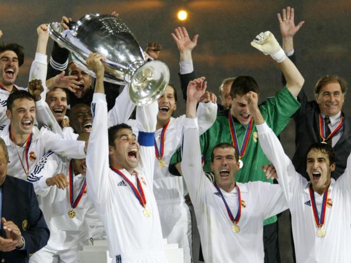 Real Madrid - Vô địch UEFA Champions League 2001/02