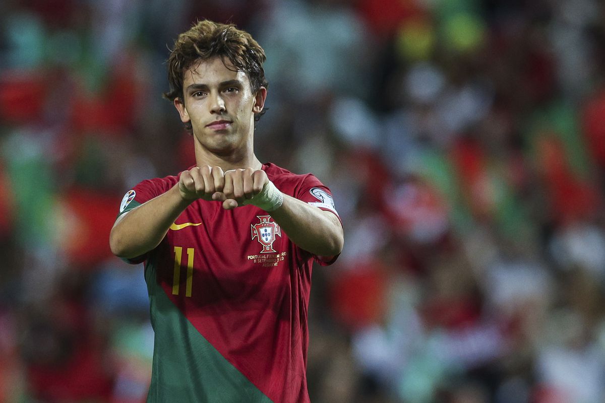 Barça Universal nói về X: "Việc João Félix chưa chơi một phút nào tại EURO 2024 cho đến nay cho thấy lợi thế của Barça vì điều này sẽ góp phần làm giảm giá của anh ấy. — @