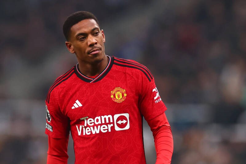 Dấu chấm hết cho Anthony Martial tại Man United