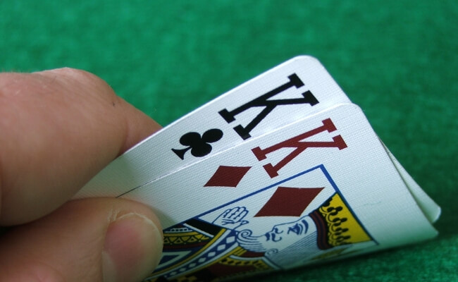 Định nghĩa ván bài Poker – Các khái niệm quan trọng trong Poker