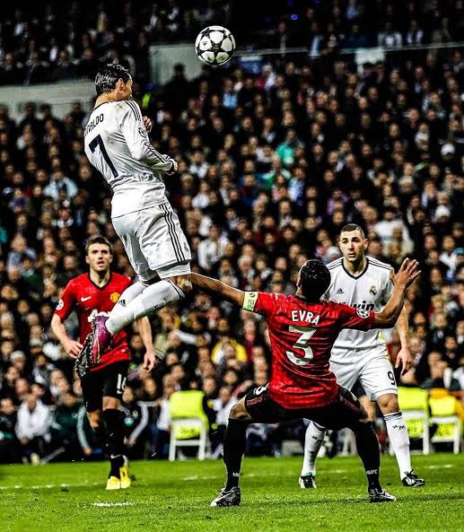 Top 10 cú nhảy cao nhất lịch sử bóng đá (2024) - Top Soccer Blog