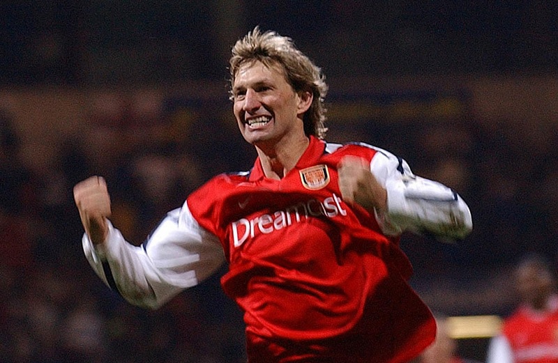 Tony Adams - biểu tượng phòng ngự Arsenal