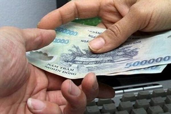 Nằm mơ thấy có người cho mình tiền: Giải mã và đặt cược vào con số nào?